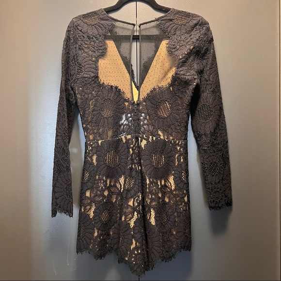 Alexis Black Lace Ramzes Romper - Picture 5 of 10
